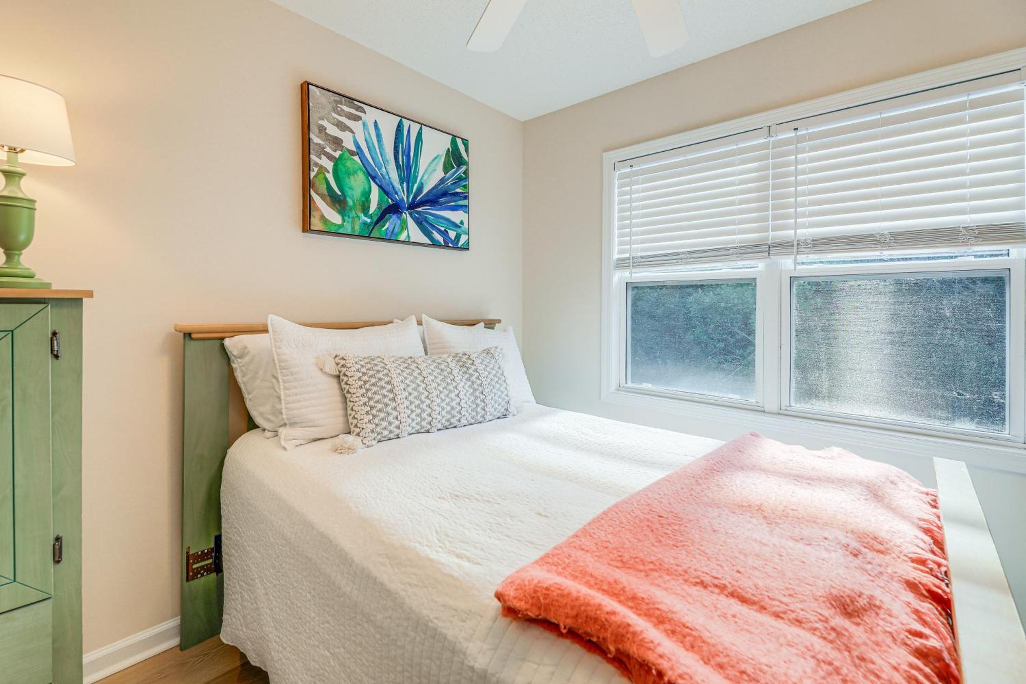 Well-Equipped Emerald Isle Townhome Pets Welcome! エクステリア 写真
